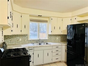 115 Clinton St in Waterbury, CT - Building Photo - Building Photo