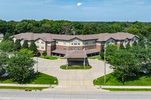 Fort Des Moines Senior Housing in Des Moines, IA - Building Photo
