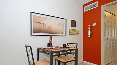 The Oasis by RAM Apartments in Oakland Park, FL - Foto de edificio - Interior Photo