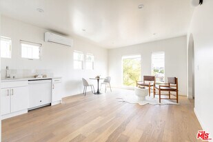 3611 1/2 Bellevue Ave in Los Angeles, CA - Building Photo