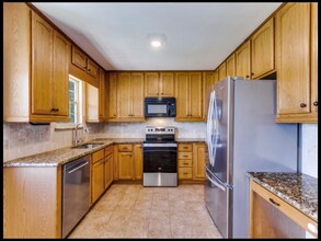 5075 FM 5 in Aledo, TX - Foto de edificio - Building Photo