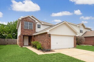 7347 Parkland Manor Dr in Cypress, TX - Building Photo