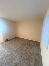 925 N Bayshore Rd W in San Jose, CA - Building Photo - Building Photo