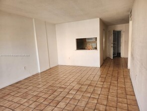 6130 W 19th Ave in Hialeah, FL - Building Photo - Building Photo