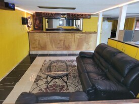 2661 N Lakeview Dr SW, Unit basement