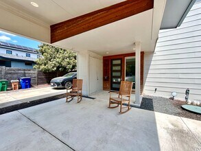 930 E 54th St in Austin, TX - Building Photo - Building Photo