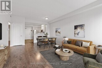 3531 Lake Shore Blvd W in Toronto, ON - Building Photo - Building Photo