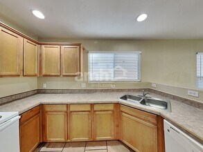 6241 S Sun View Way in Tucson, AZ - Building Photo - Building Photo