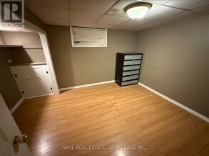 19 Westchester Rd in Toronto, ON - Building Photo - Building Photo