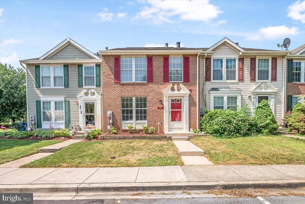 1542 St Lawrence Ct in Frederick, MD - Building Photo