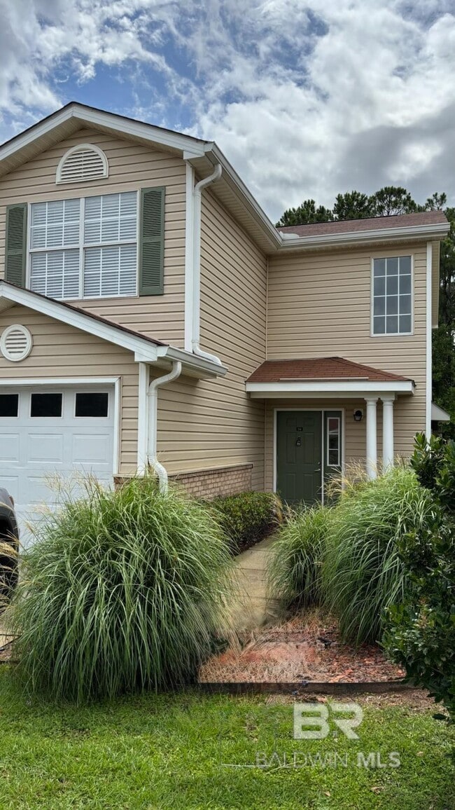 property at 1517 Regency Rd