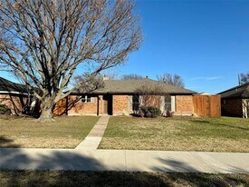 2218 Fuqua Rd in Rowlett, TX - Building Photo
