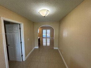 2731 Cambridge Rd in Lantana, FL - Building Photo - Building Photo