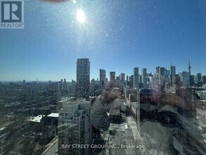 308 Jarvis St in Toronto, ON - Building Photo - Building Photo