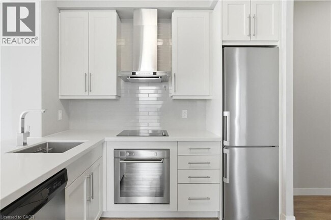 property at 2087 Fairview St