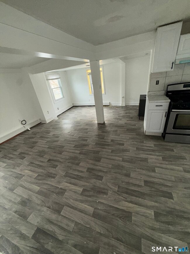 172 Dekalb Ave in Bridgeport, CT - Building Photo - Building Photo