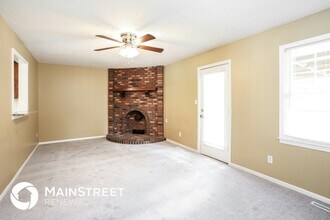 16317 McKinley St in Belton, MO - Building Photo - Building Photo