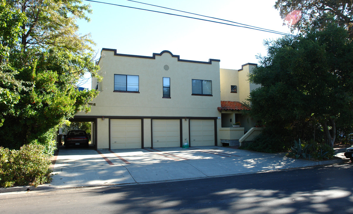 931 Estudillo St in Martinez, CA - Building Photo