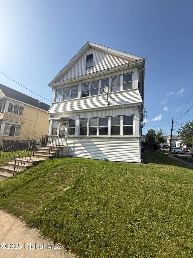 105 Southern Blvd in Albany, NY - Building Photo - Building Photo