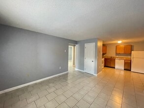 179 Loudon Rd in Concord, NH - Foto de edificio - Building Photo