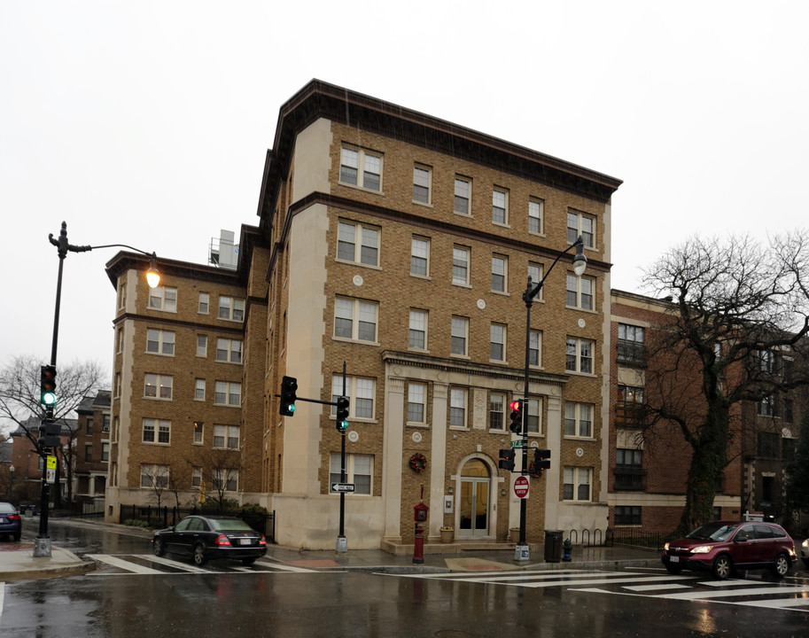 Park Ridge in Washington, DC - Building Photo