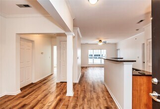 1270 Strassner Dr in Brentwood, MO - Building Photo - Building Photo