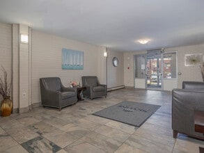 Willowdale Apartments in Sarnia, ON - Foto de edificio - Building Photo