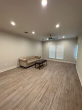 801 S Audubon Pl Ave in Gonzales, LA - Building Photo - Building Photo