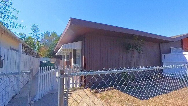 3537 N San Joaquin St in Stockton, CA - Building Photo - Building Photo