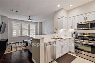 24136 Victoria Ln in Santa Clarita, CA - Building Photo - Building Photo