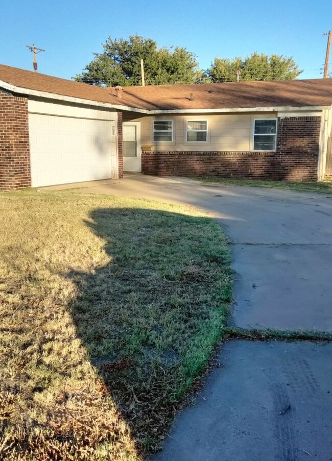 property at 3100 Orange St