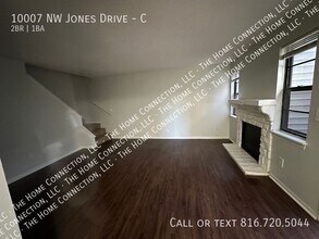 10007 NW Jones Dr in Kansas City, MO - Building Photo - Building Photo