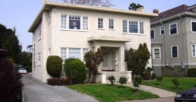 2151 Clinton Ave in Alameda, CA - Foto de edificio