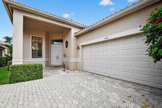 4553 Barclay Fair Way in Wellington, FL - Building Photo - Building Photo