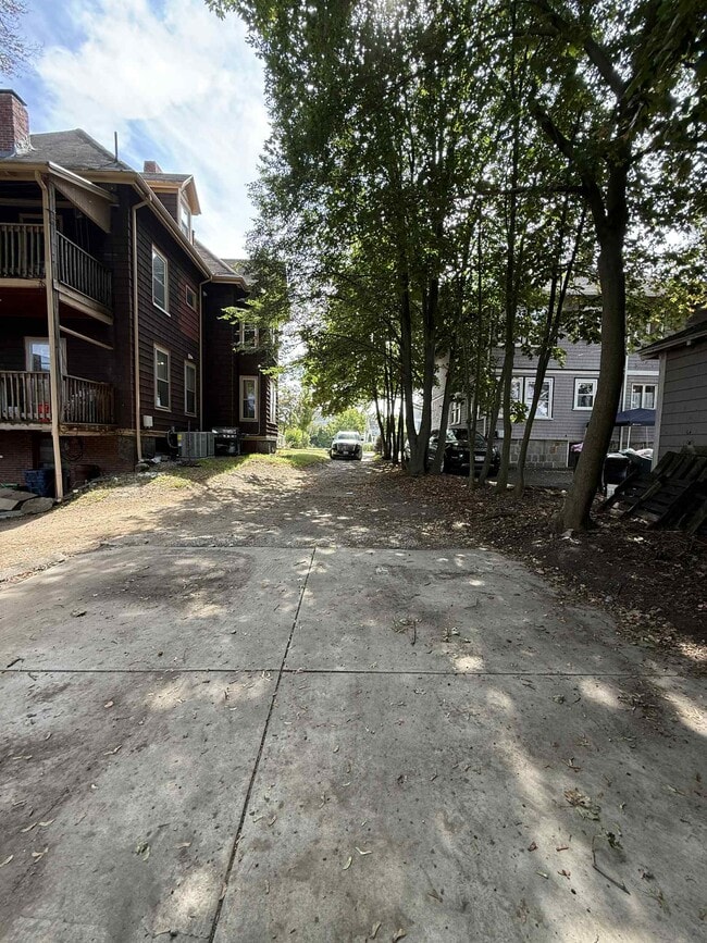 property at 452 Gallivan Blvd