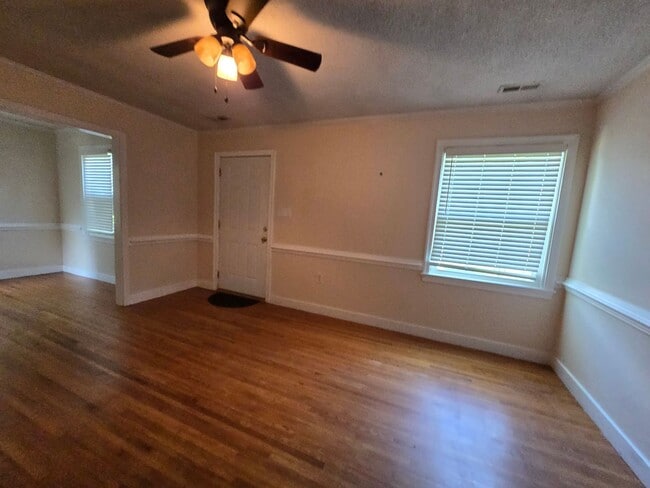 1105 E Williams Cir in Elizabeth City, NC - Building Photo - Building Photo