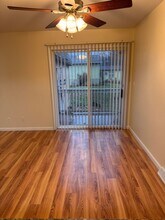 4759 Logan Arms Dr in Youngstown, OH - Foto de edificio - Building Photo