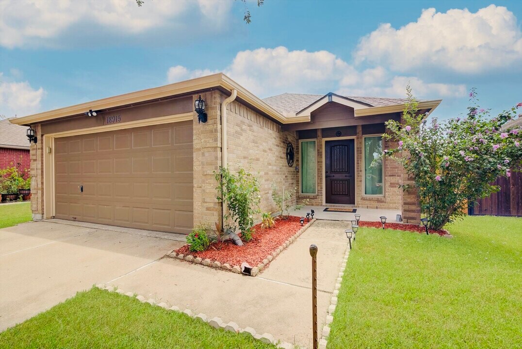 18915 N Lyford Dr in Katy, TX - Building Photo