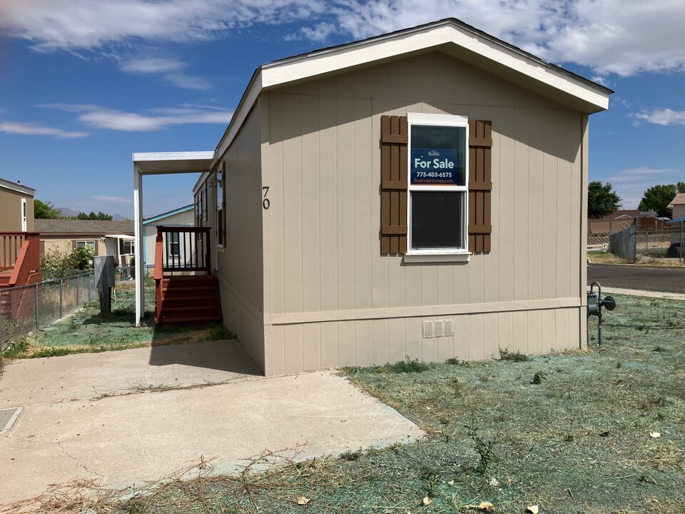 702 W McArthur Ave in Winnemucca, NV - Building Photo