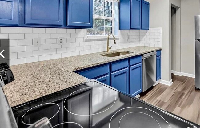 property at 4246 Villas Dr