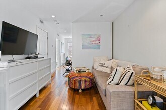 12 Dwight St in Boston, MA - Building Photo - Building Photo