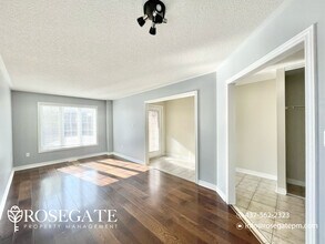 98 Thrushwood Dr in Barrie, ON - Building Photo - Building Photo