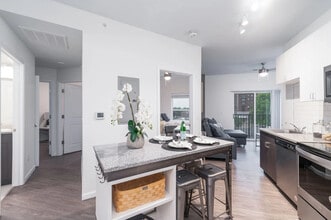 Muinzer - Close to Campus in West Lafayette, IN - Building Photo - Building Photo