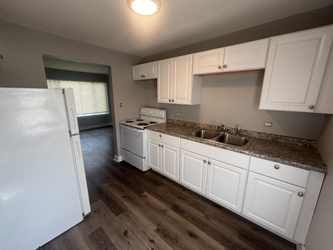 2109-2123 W 119th St