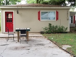 417 13th St N in Texas City, TX - Building Photo - Building Photo
