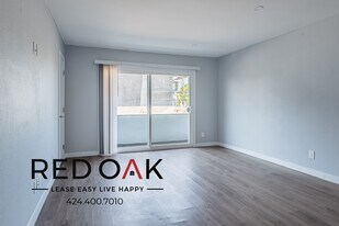 1942 S Garth Ave, Unit 4 in Los Angeles, CA - Building Photo