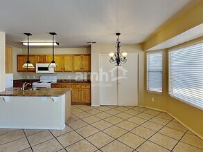 5453 N 77th Ln in Glendale, AZ - Foto de edificio - Building Photo