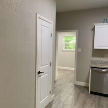 406 S 14th St in Corsicana, TX - Foto de edificio - Building Photo