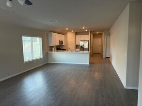 2027 Summer Night Dr in Houston, TX - Building Photo - Building Photo