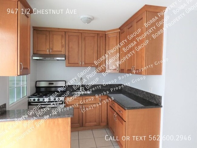 property at 947 1/2 Chestnut Ave